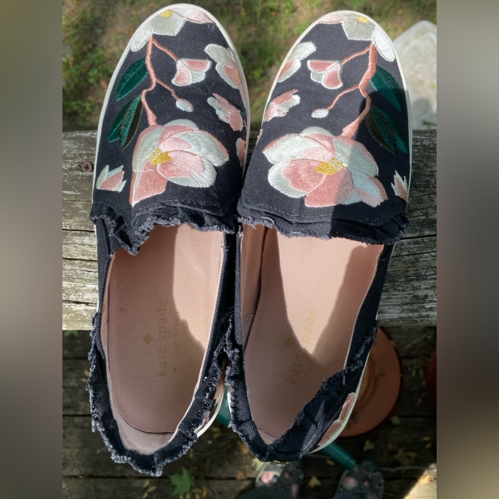 Kate Spade Embroidered Black Floral Women's Slip-on Sneakers Size 8 1/2